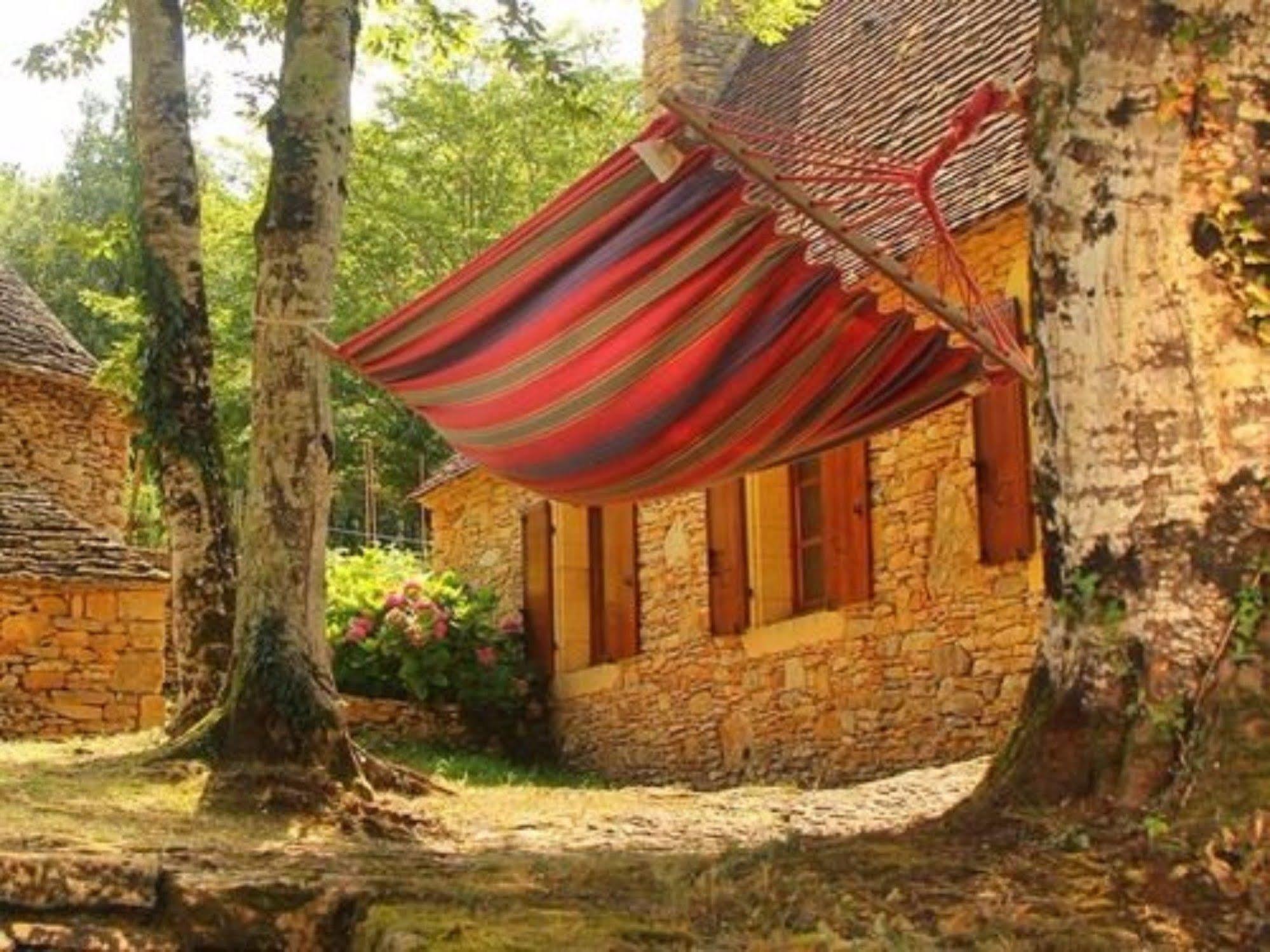 ביינאק-אה-סאזנאק Chambres D'Hotes Avec Piscine La Rossillonie מראה חיצוני תמונה